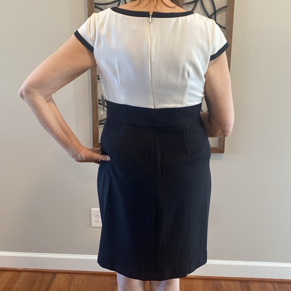 NWT Dress Barn Career-wear black white and Beige slimming color block dress  14 - Picture 2 of 10